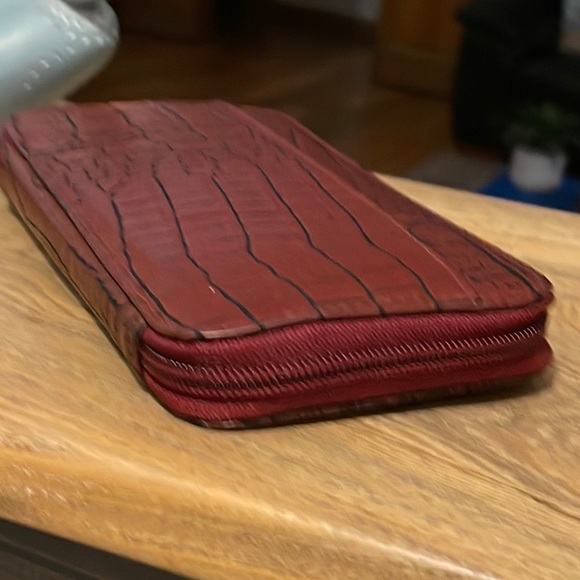 NWOT Maroon Red Reptile Print Zip Checkbook Wallet - Picture 6 of 12